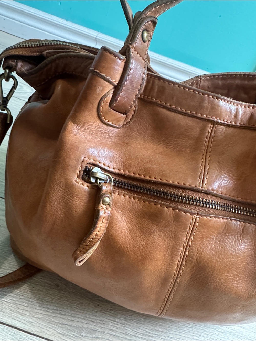 Woven Leather crossbody Bag - Picture 5 of 12